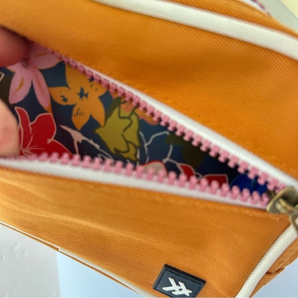 THREAD Fanny Pack Marigold Cross Body Bag NWOT - Picture 5 of 12